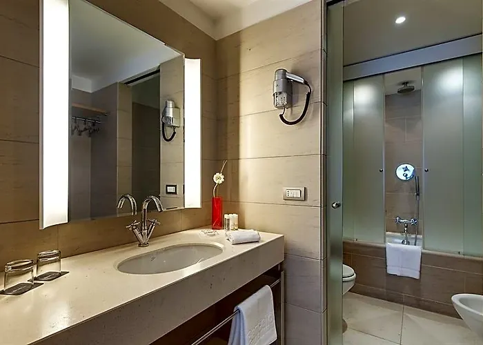 Precise House Mantegna Hotel 4*