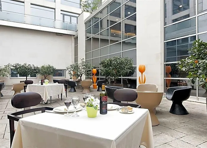 Precise House Mantegna Hotel