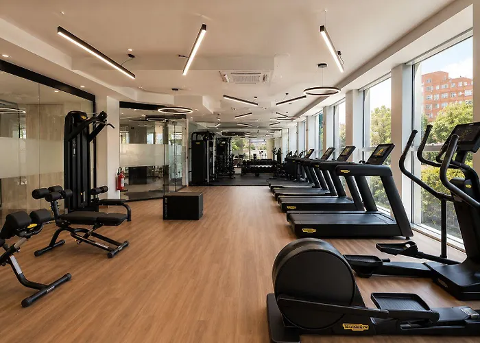 Precise House Mantegna Hotel 4*